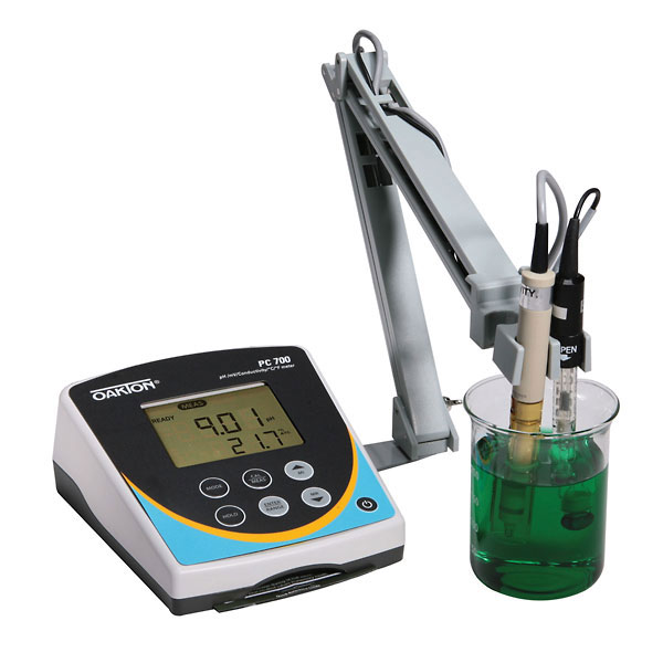 PH/CON 700 BENCHTOP METER   - Click Image to Close